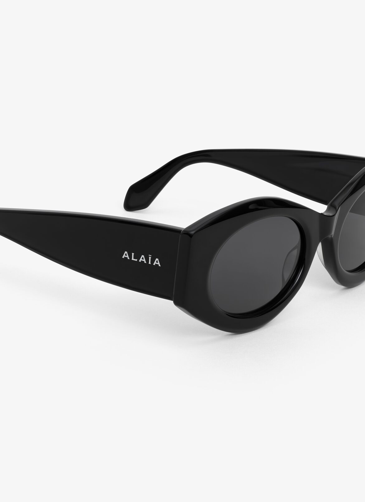 OVAL SUNGLASSES ALAÏA BLACK OVAL SUNGLASSES